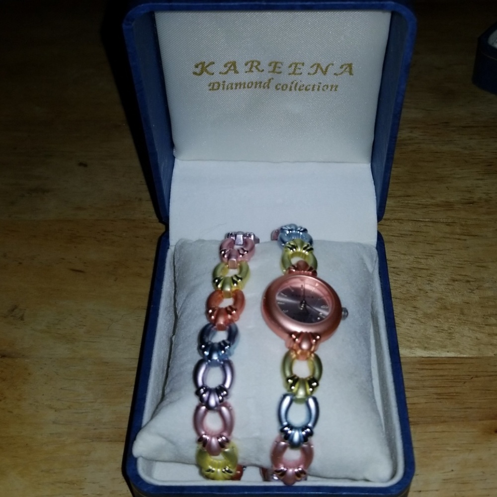 NIB KAREENA DIAMOND COLLECTION QUARTZ WATCH SET